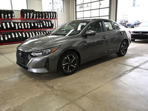 Used 2024 Nissan Sentra SV image 8