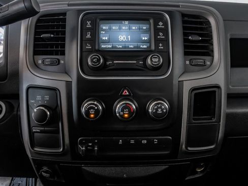 Used 2015 RAM 3500 Tradesman w/ Chrome Appearance Group AWD/4WD image 19