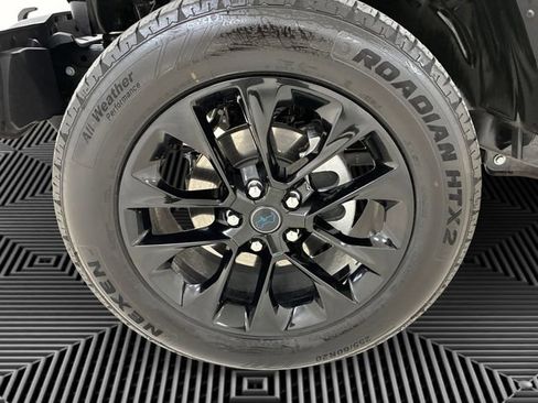 Used 2025 Jeep Wrangler Unlimited Sahara w/ Safety Group image 9