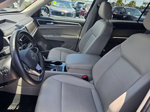 Used 2023 Volkswagen Atlas SE FWD image 17