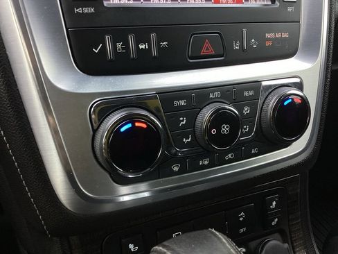 Used 2017 GMC Acadia Limited SLT image 17