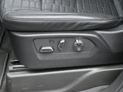 Certified 2024 Cadillac Escalade ESV Premium Luxury Platinum w/ Heavy-Duty Trailer Package image 16