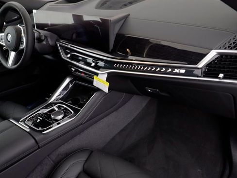 New 2026 BMW X6 xDrive40i w/ Climate Comfort Package image 20