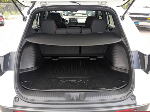 Used 2023 Honda HR-V Sport image 12