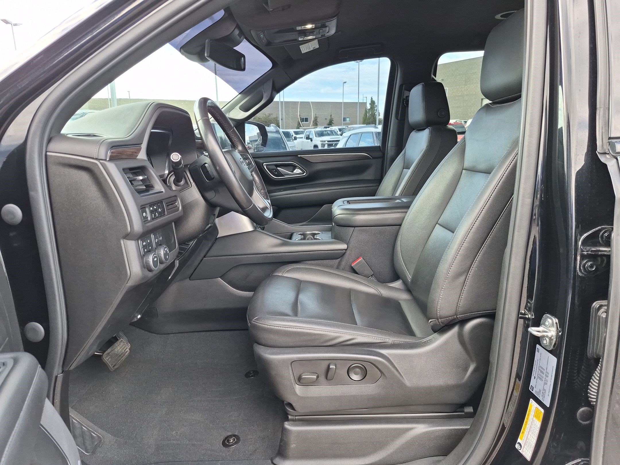 Used 2023 Chevrolet Suburban Z71 AWD/4WD image 15