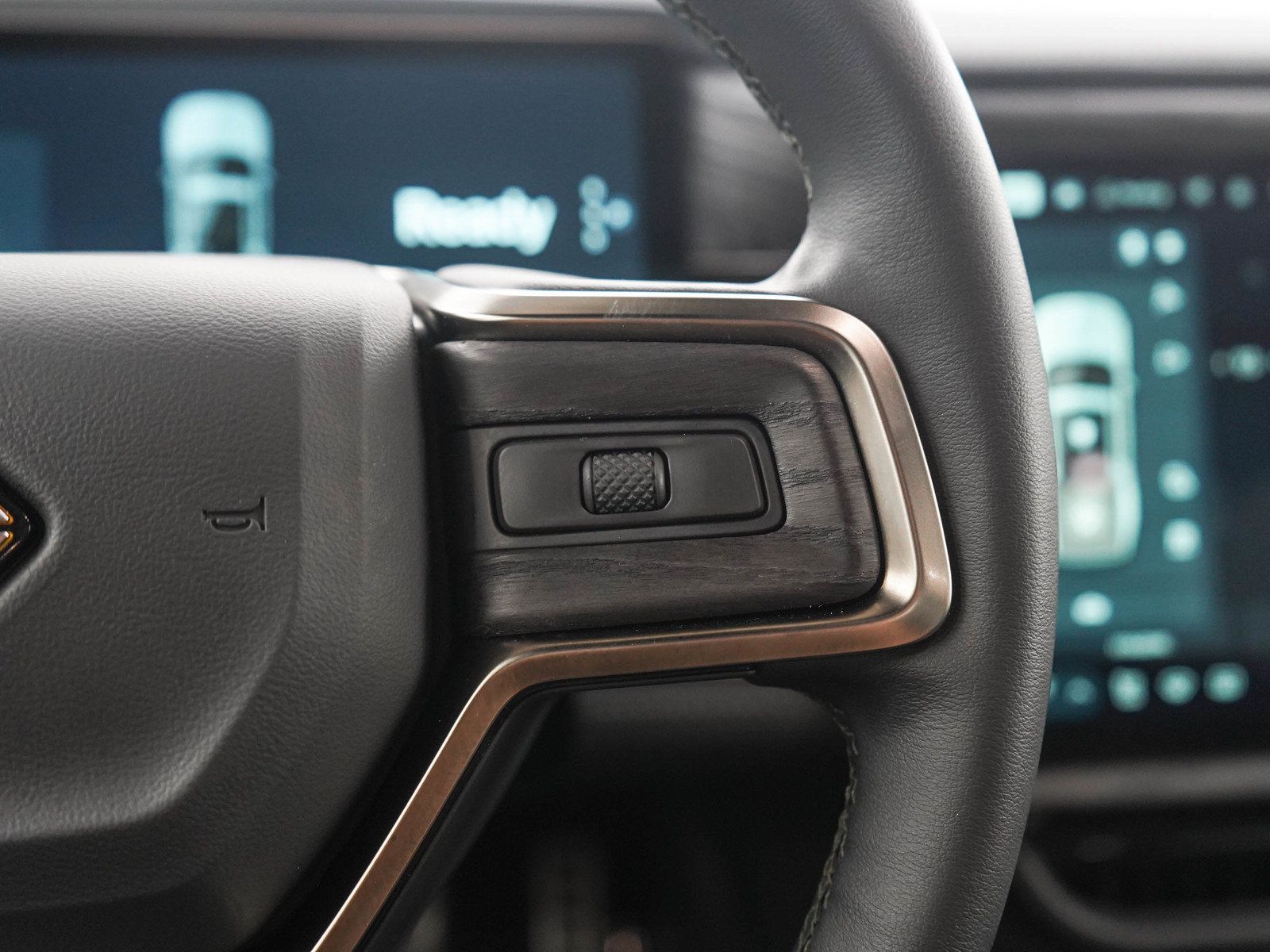 Used 2022 Rivian R1T Adventure AWD/4WD image 26
