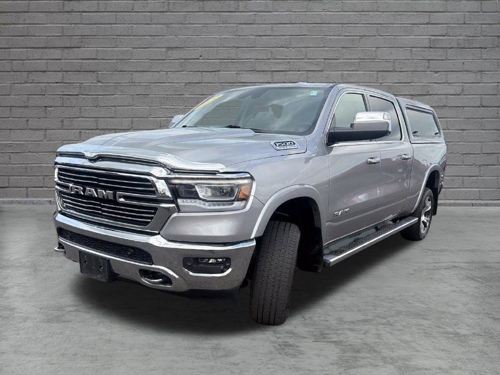 Used 2022 RAM 1500 Laramie AWD/4WD image 3