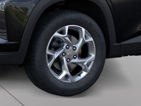 New 2026 Chevrolet Trax LS w/ LS Convenience Package FWD image 10