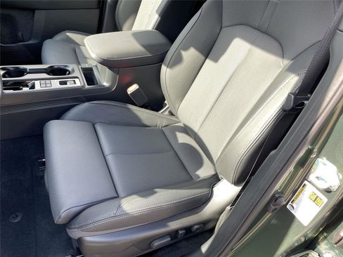 New 2026 Subaru Outback Touring AWD/4WD image 12