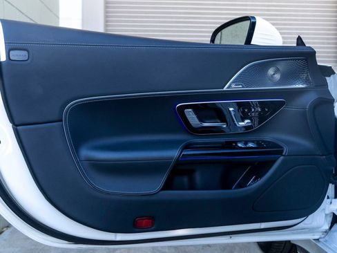 Used 2024 Mercedes-Benz SL 55 AMG 4MATIC image 13