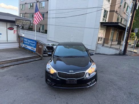 Used 2014 Kia Forte EX FWD image 9
