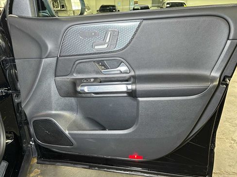 Certified 2026 Mercedes-Benz GLB 250 4MATIC image 11