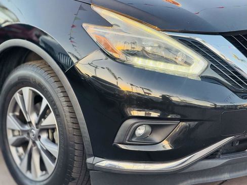Used 2018 Nissan Murano SV image 12