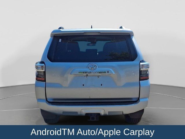 Used 2022 Toyota 4Runner SR5 AWD/4WD image 6