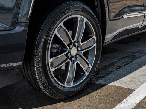 Used 2018 GMC Acadia Denali w/ Technology Package image 63