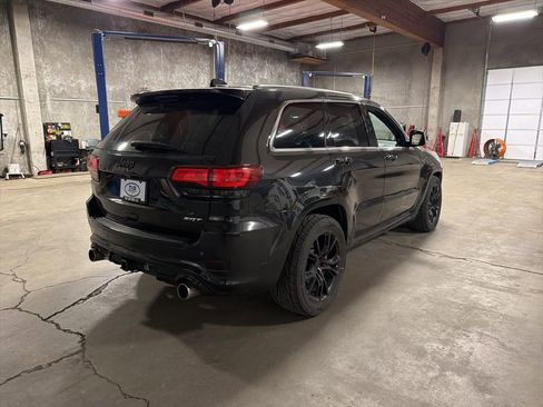 Used 2014 Jeep Grand Cherokee SRT8 w/ Luxury Group II image 5