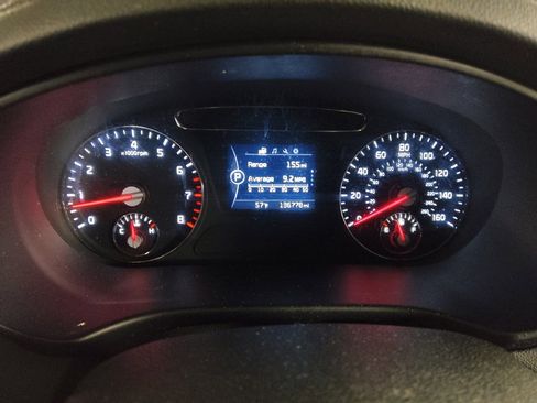 Used 2017 Kia Sorento LX image 23