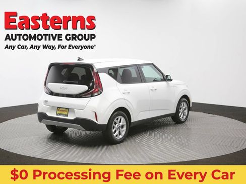 Used 2024 Kia Soul LX w/ Option Group 015 FWD image 38