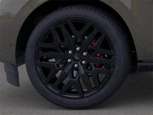 Used 2026 Ford Expedition Max Platinum w/ Stealth Performance Package image 19