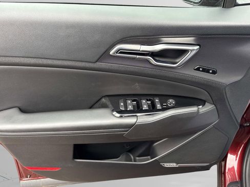 Certified 2024 Kia Sportage SX image 24