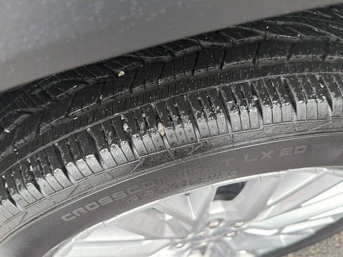 New 2026 GMC Acadia Elevation w/ Elevation Premium Package AWD/4WD image 30