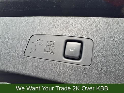 Used 2023 Lincoln Corsair Reserve w/ Equipment Group 202A image 15