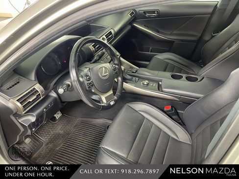 Used 2016 Lexus IS 200t image 17