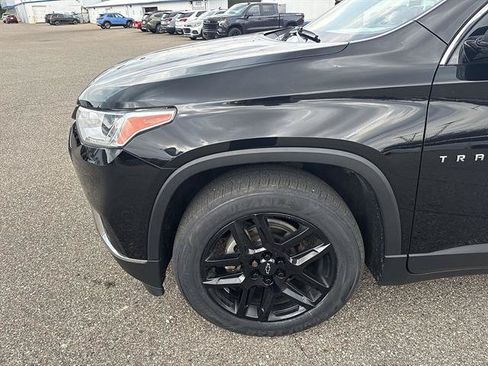 Used 2020 Chevrolet Traverse LT FWD image 47