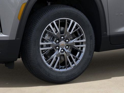 New 2026 Chevrolet Traverse LT image 9