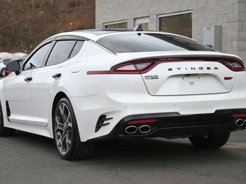 Used 2021 Kia Stinger GT image 3