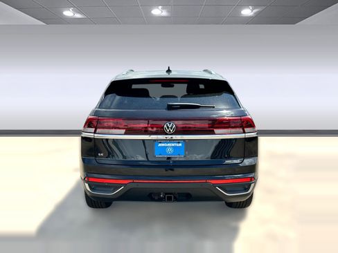 New 2026 Volkswagen Atlas Cross Sport SE image 9