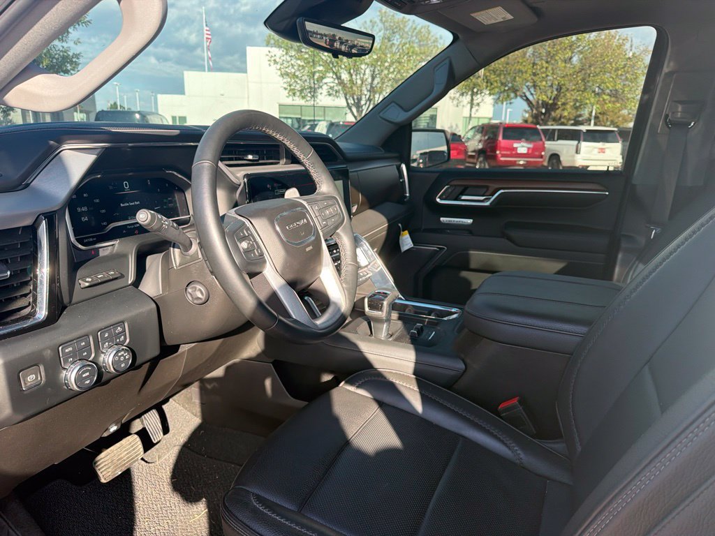 Used 2023 GMC Sierra 1500 Denali w/ Denali Reserve Package AWD/4WD image 11