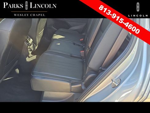 Used 2022 Volkswagen Tiguan SE R-Line image 15