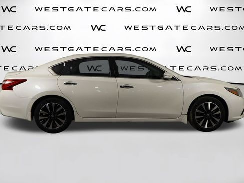Used 2017 Nissan Altima 2.5 SL w/ Technology Package image 40