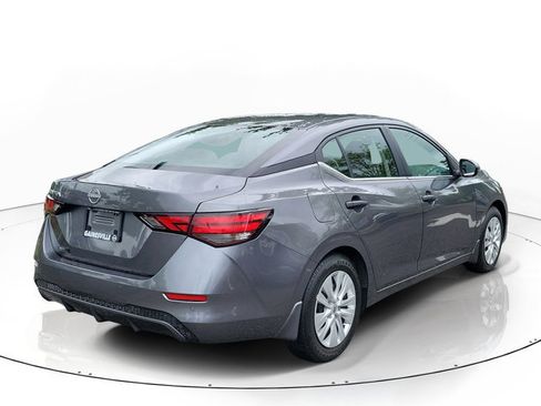 Used 2025 Nissan Sentra S FWD image 2