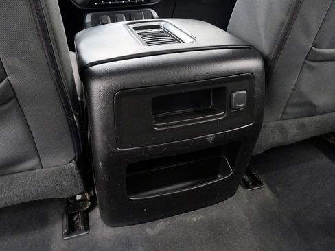 Used 2019 Chevrolet Silverado 2500 LT w/ Z71 Package, Off-Road AWD/4WD image 20