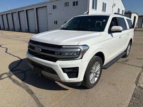 Used 2024 Ford Expedition Max XLT AWD/4WD image 5