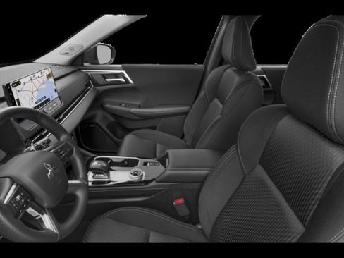 New 2025 Mitsubishi Outlander ES image 6