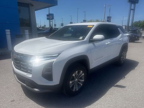 Used 2026 Chevrolet Equinox LT image 1