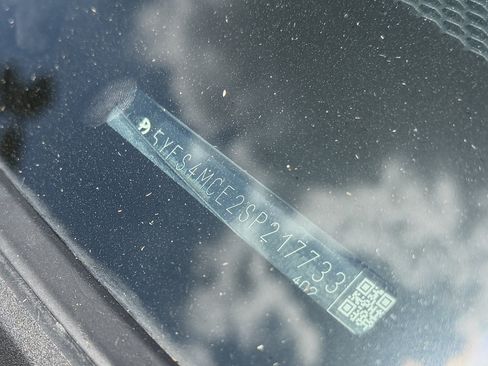 Used 2025 Toyota Corolla SE FWD image 16