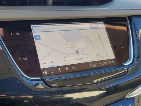 Used 2024 Cadillac XT6 Premium Luxury w/ LPO, Floor Liner Package image 19