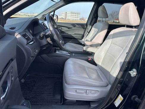 Used 2019 Honda Passport Touring image 16