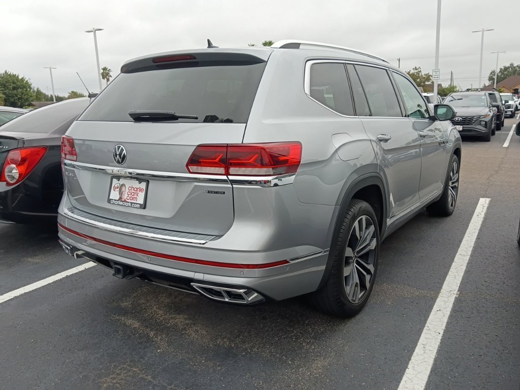 Used 2023 Volkswagen Atlas SEL Premium AWD/4WD image 4