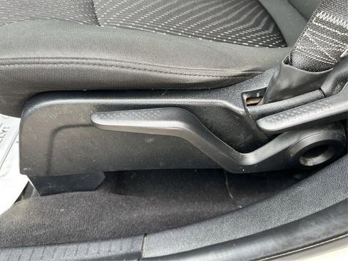 Used 2018 Dodge Journey SE w/ Popular Equipment Group image 14