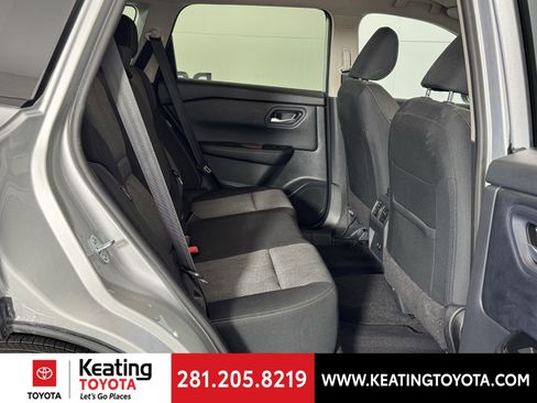 Used 2025 Nissan Rogue SV image 18