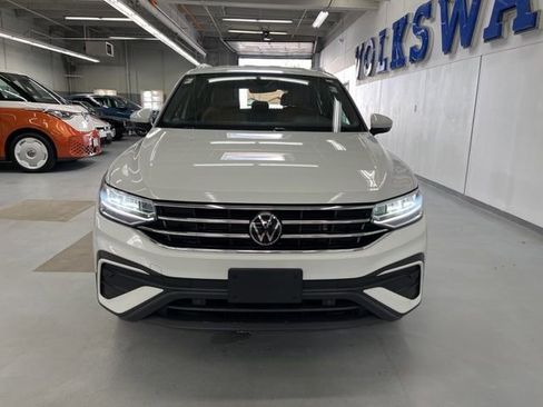 Used 2023 Volkswagen Tiguan SE image 6