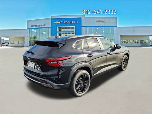 Used 2026 Chevrolet Trax ACTIV image 6