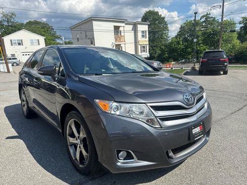 Used 2014 Toyota Venza XLE w/ XLE Premium Package AWD/4WD image 5