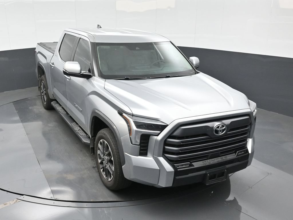 Used 2024 Toyota Tundra Limited w/ Power Package AWD/4WD image 32