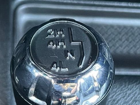 Used 2016 Jeep Wrangler Unlimited Sahara AWD/4WD image 26